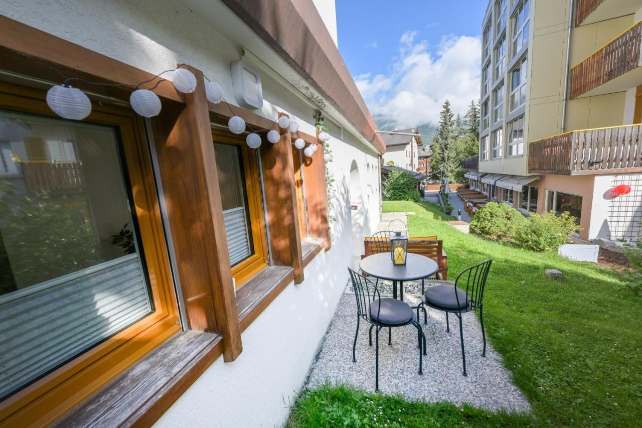 Ambassador Yellow Home Grächen Dış mekan fotoğraf